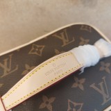 B1X34E273 Popular  leather bag 