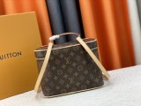 B1X34E273 Popular  leather bag 