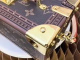 B1X34E276 Popular  leather bag 