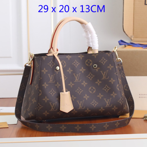 B12X44E317 Popular   leather bag 