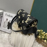 B12X44E318 Popular   leather bag 