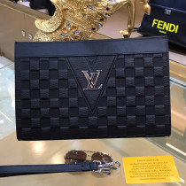 2XE314B  Fashionable leather bag 