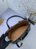 B12X44E319 Popular  leather bag 