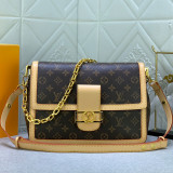 B12X44E344 Popular  leather bag 