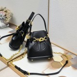 B12X44D370 Popular leather bag 