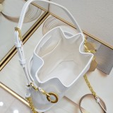 B12X44D370 Popular leather bag 