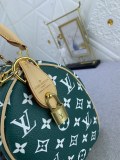 B12X44E268 Popular  leather bag 
