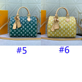 B12X44E268 Popular  leather bag 