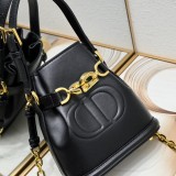 B12X44D370 Popular leather bag 