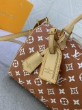B12X44E268 Popular  leather bag 