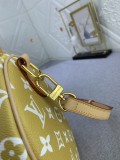 B12X44E268 Popular  leather bag 