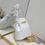 B12X44D370 Popular leather bag 