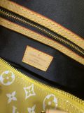 B12X44E268 Popular  leather bag 
