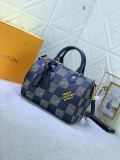 B12X44E269 Popular  leather bag 