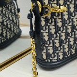 B12X44D370 Popular leather bag 