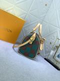 B12X44E269 Popular  leather bag 