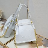 B12X44D370 Popular leather bag 