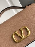 B1X44VL272 Popular leather bag 