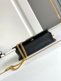 B1X44VL272 Popular leather bag 