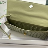 B1X44A380 Popular  leather bag 
