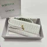 B1X44A380 Popular  leather bag 