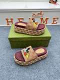 Z54B122 Popular slippers  Sole thickness 5.5cm