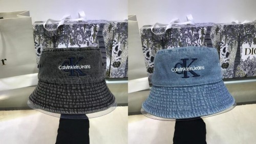 14A68M   Fashion hats