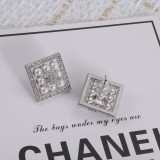 14C376E Popular Earrings