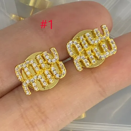 84A24E  Fashionable and high quality Earrings