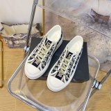 Z1XD67 Popular shoes