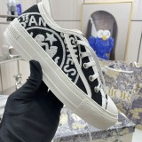 1XD66Z Popular shoes