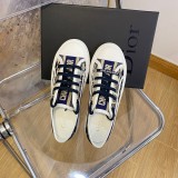 Z1XD67 Popular shoes