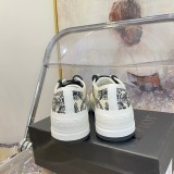 Z1XD67 Popular shoes