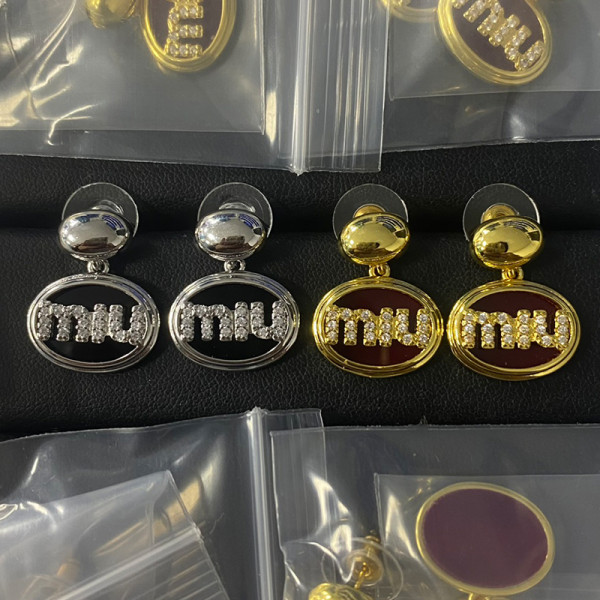 14CL819E Popular Earrings