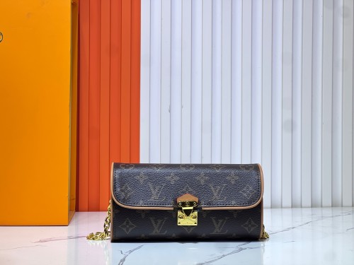 2WE6B (Fashionable leather bag )