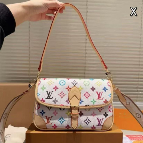 B1W25E54 Popular leather bag