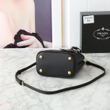 B1W35P102 Popular  leather bag