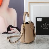 B1W35P102 Popular  leather bag