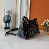 B1W35E96 Popular leather bag