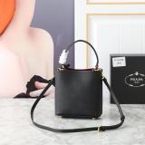 B1W35P102 Popular  leather bag