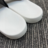 535ZR256Z Popular Slippers