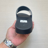 Z5Z35R251 Popular Slippers