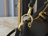 1WE115B Popular leather bag