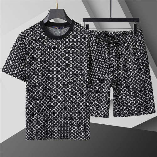 135RE124U  Popular shirt and shorts set