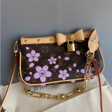 B1R35E1 Popular leather bag