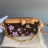 B1R35E1 Popular leather bag