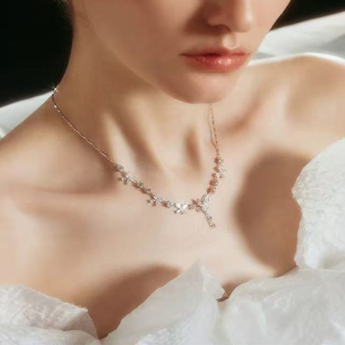 235Q8X   Fashion necklace