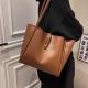 2E16B Fashionable leather bag
