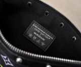 B1X45E12 Popular leather bag