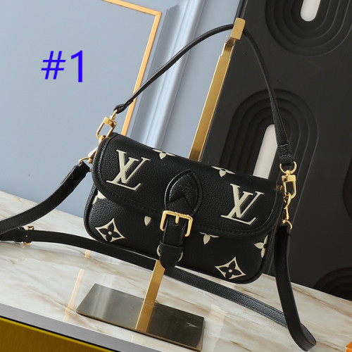 B1X45E4 Popular leather bag